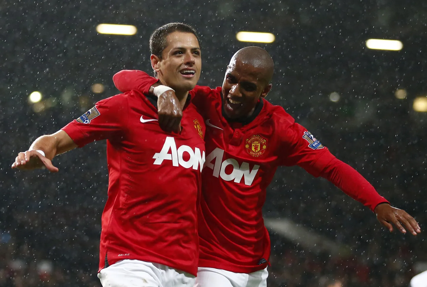 Javier Hernandez koos samuti Manchester Unitedist lahkunud Ashley Youngiga.