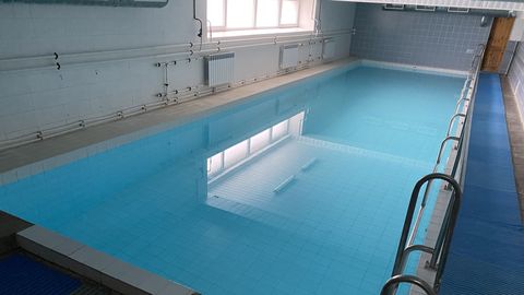 Kivilinna kooli kulunud bassein läheb remonti
