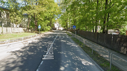 Vai redzēji? Policija meklē aculieciniekus ceļu satiksmes negadījumam Rīgā, Melnsila ielā