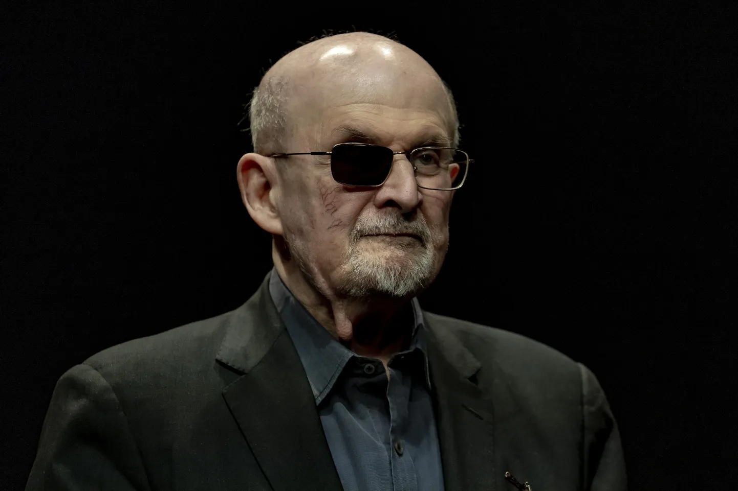 Salman Rushdie romaan «Saatanlikud värsid», mis on inspireeritud prohvet Muhammadi elust, on maailmas pikka aega olnud sõnavabaduse üle käiva terava arutelu keskpunktis.