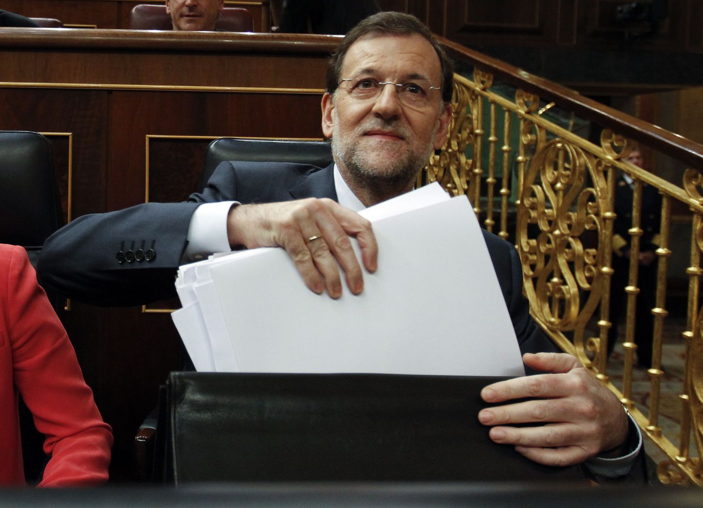 Hispaania peaminister Mariano Rajoy ütles parlamendile, et meetmed tuleb viivitamatult vastu võtta.