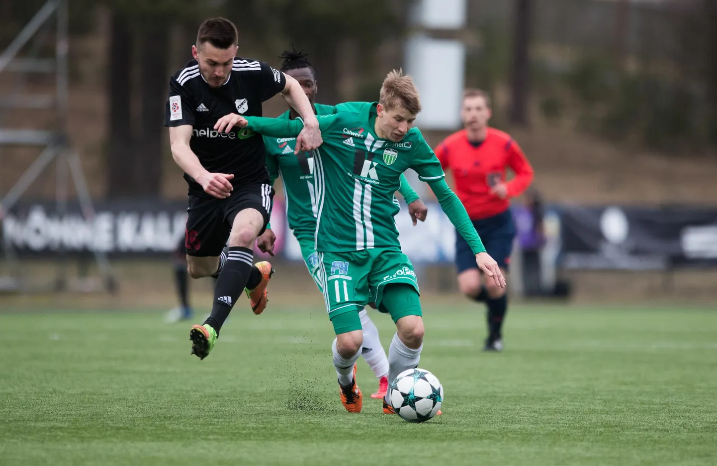 Nõmme Kalju ja FCI Levadia peavad täna õhtul Eesti meistritiitli seisukohalt ülitähtsa duelli. FOTO: Tairo Lutter