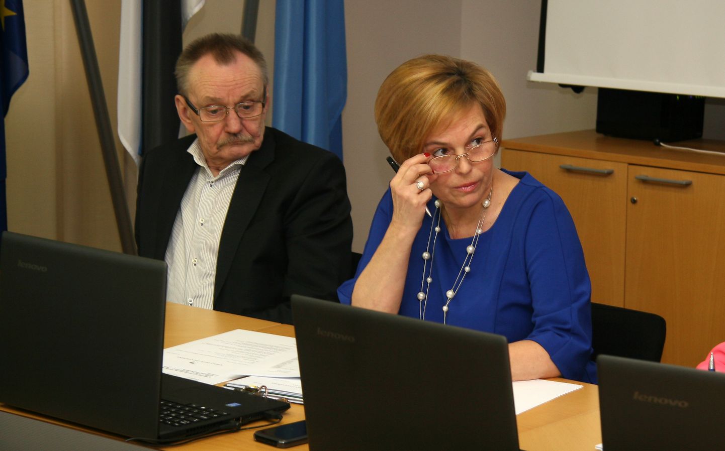 Kohtla-Järve linnavolikogu esimees Riina Ivanova ja aseesimees Arne Berendsen.