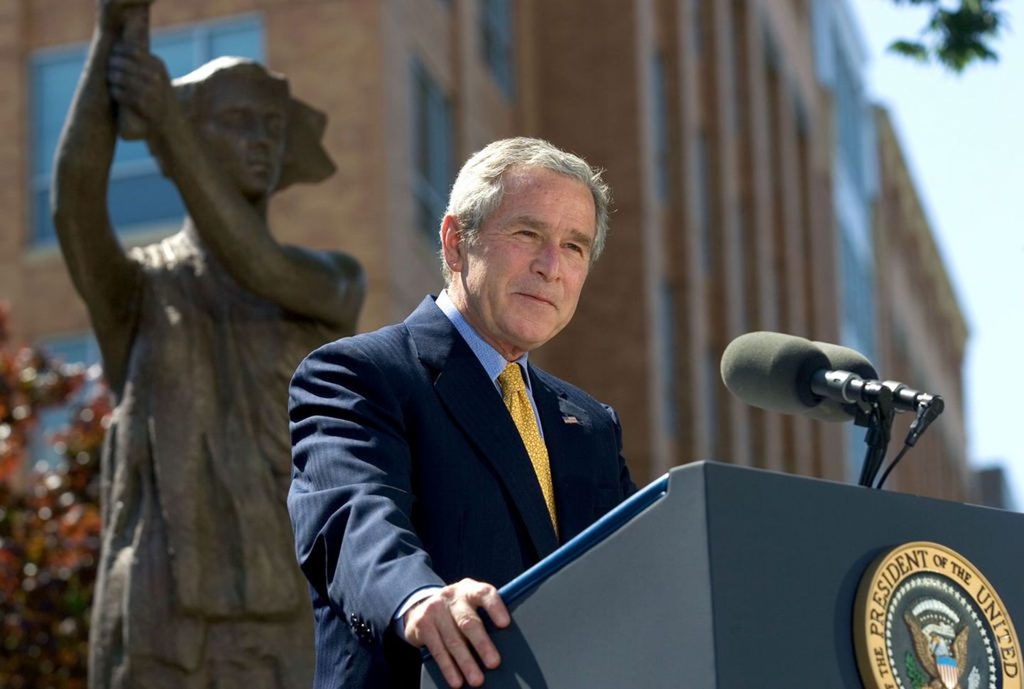 USA president George W. Bush kommunismiohvrite memoriaali avamisel Washingtonis juunis 2007..