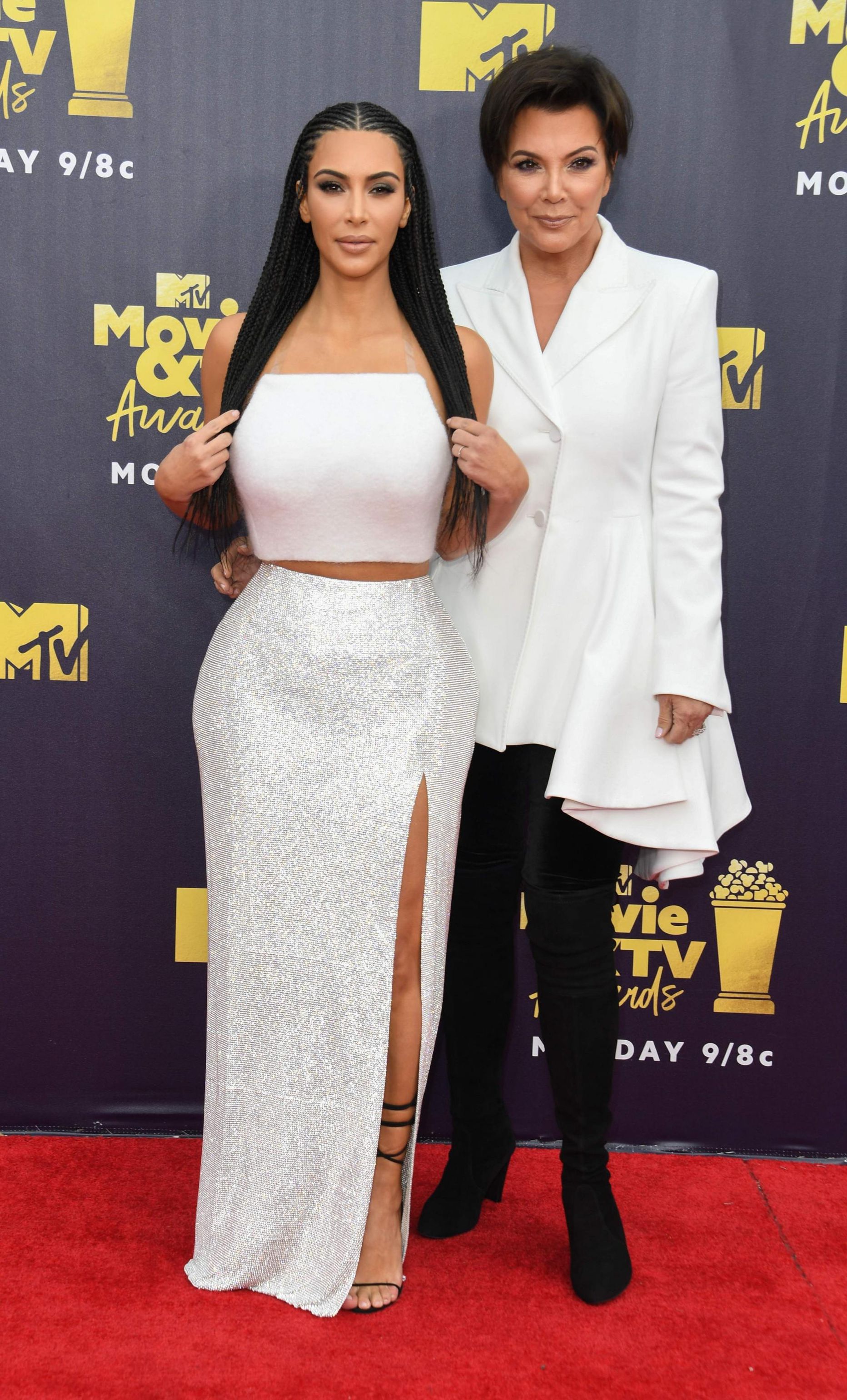Kim Kardashian ja tema ema Kris Jenner 2018. aasta MTV filmi- ja teleauhindade jagamisel.
