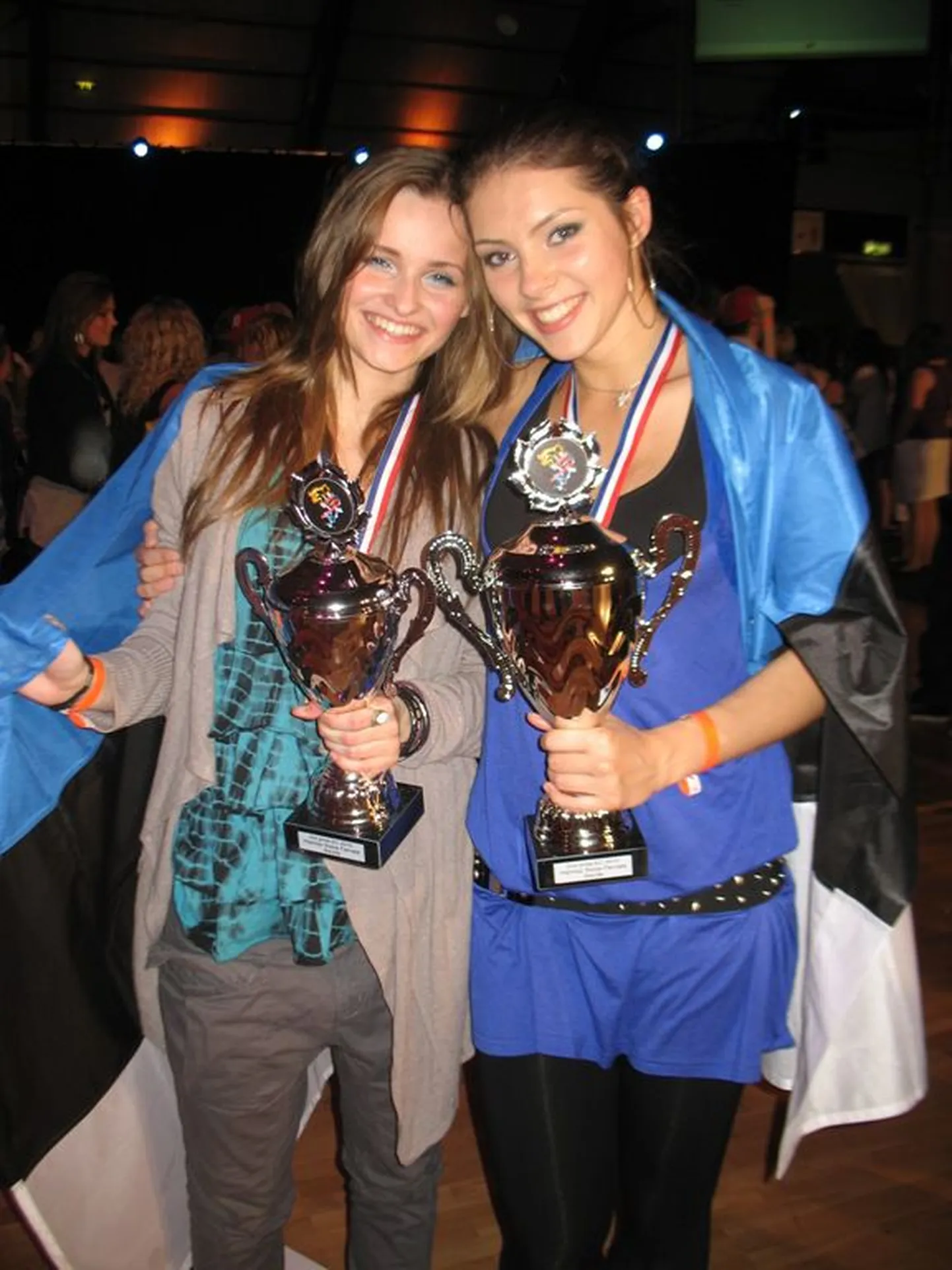 Janina Sarantsina ja Jekaterina Minkova võitsid festivali "Pärnu tantsib" duode turniiri.