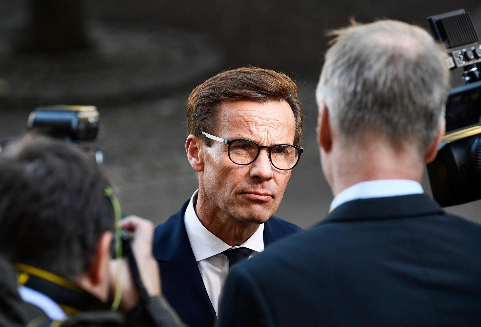 Rootsi konservatiivse erakonna Moderaadid esimees Ulf Kristersson soovib, et tal lastaks parlamendis peaministrihääletusel õnne proovida ja vaadata, kas ta hääletatakse maha või mitte.