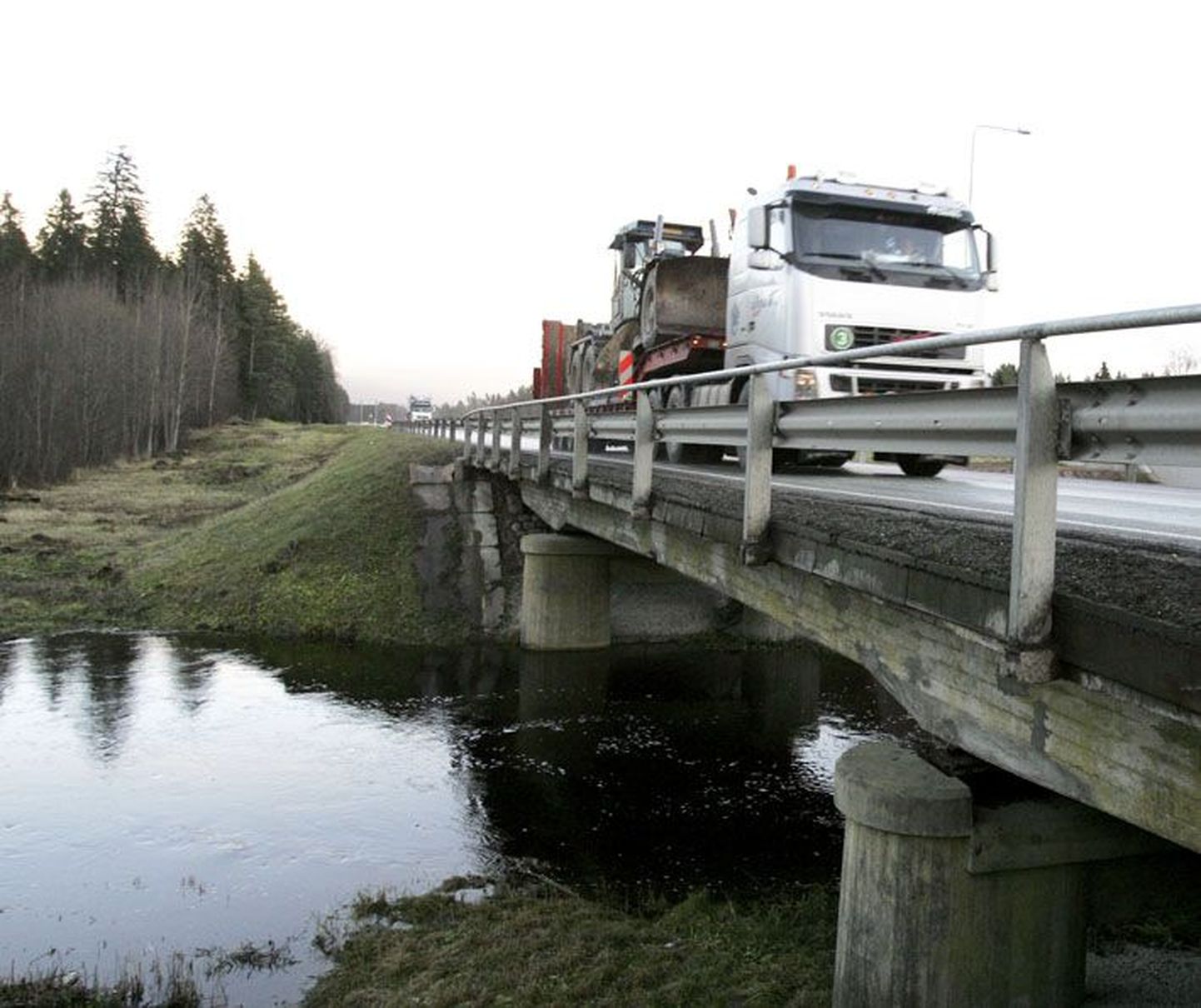 Maanteeamet soovib teada saada, kui suurt raskust sild on suuteline kandma.