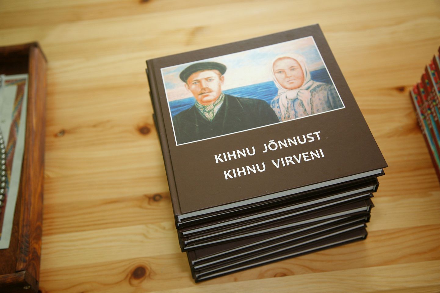 Raamat «Kihnu Jõnnust Kihnu Virveni».