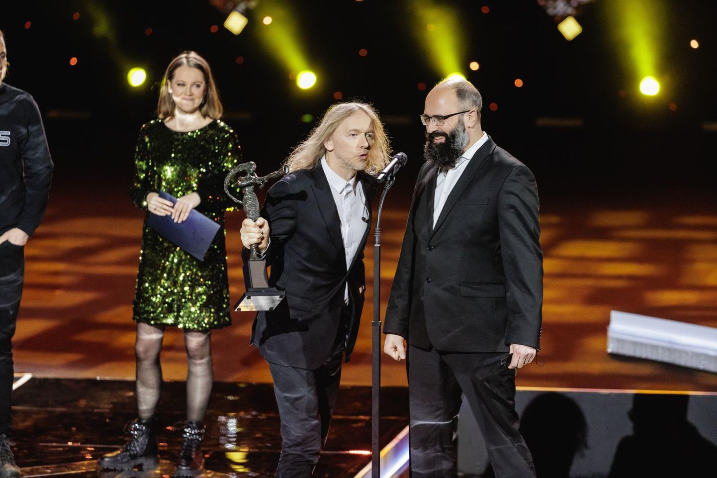 Puuluup naasis Eesti muusikaauhindade galalt kahe tiitliga, nende hulgas aasta ansambli ihaldusväärse priisiga.