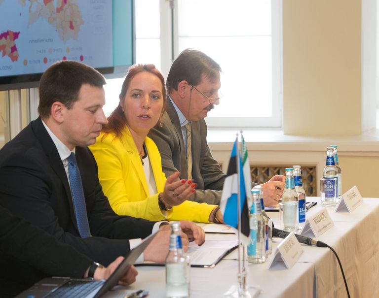 Jüri Ratas ja Mailis Reps Keskerakonna fraktsiooni pressikonverentsil. Foto: