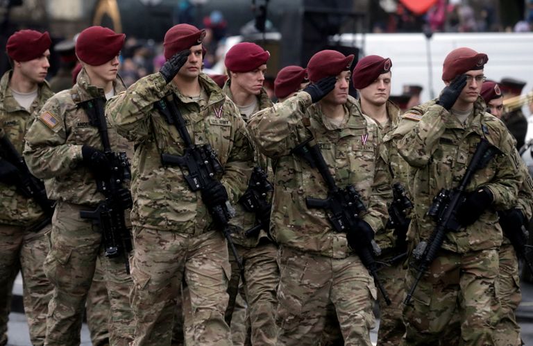 USA sõdurid möödunud aastal Läti iseseisvuspäeva paraadil. Foto: INTS KALNINS/REUTERS/Scanpix