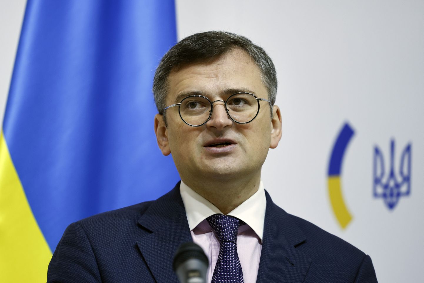 Ukraina välisminister Dmõtro Kuleba pressikonverentsil OSCE praeguse eesistuja, Põhja-Makedoonia välisministri Bujar Osmaniga 16. oktoobril 2023. aastal Kiievis.