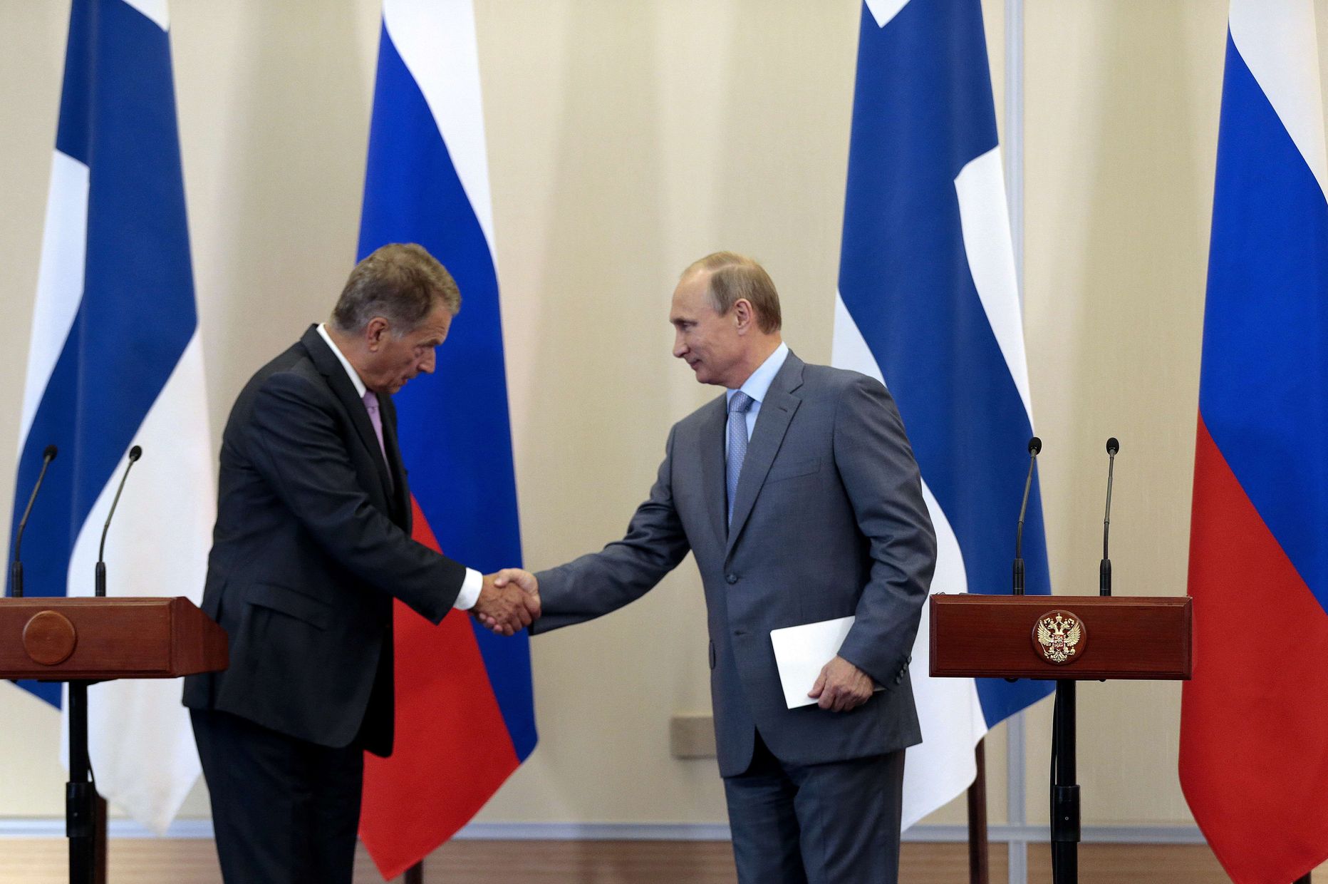 Президенты Финляндии и России. Снимок иллюстративный.
