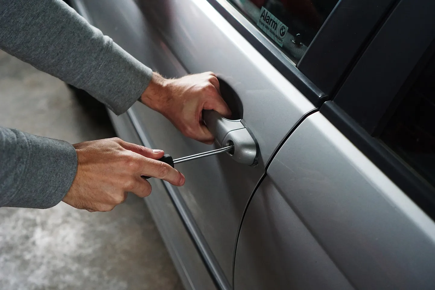 Auto zādzības mēģinājums