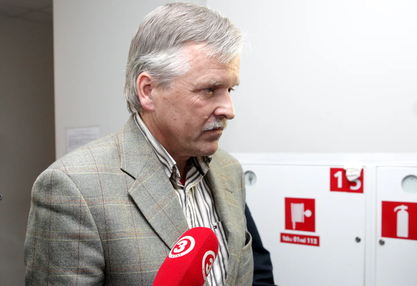 Zolitūdes traģēdijas tiesas sēdē apsūdzētais sagruvušās "Maxima" ēkas būvprojekta eksperts Andris Gulbis