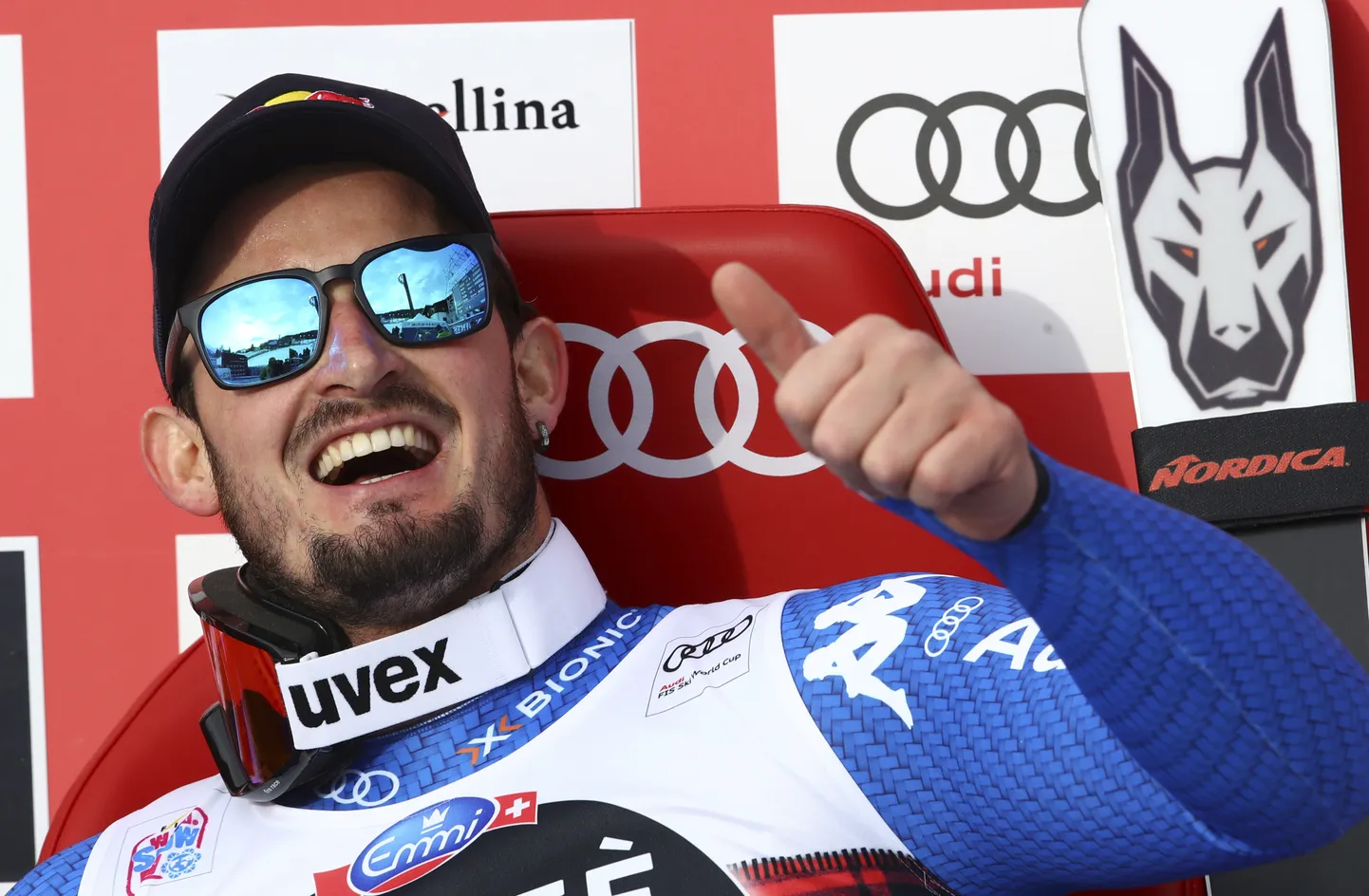Dominik Paris joovastas kodupublikut.