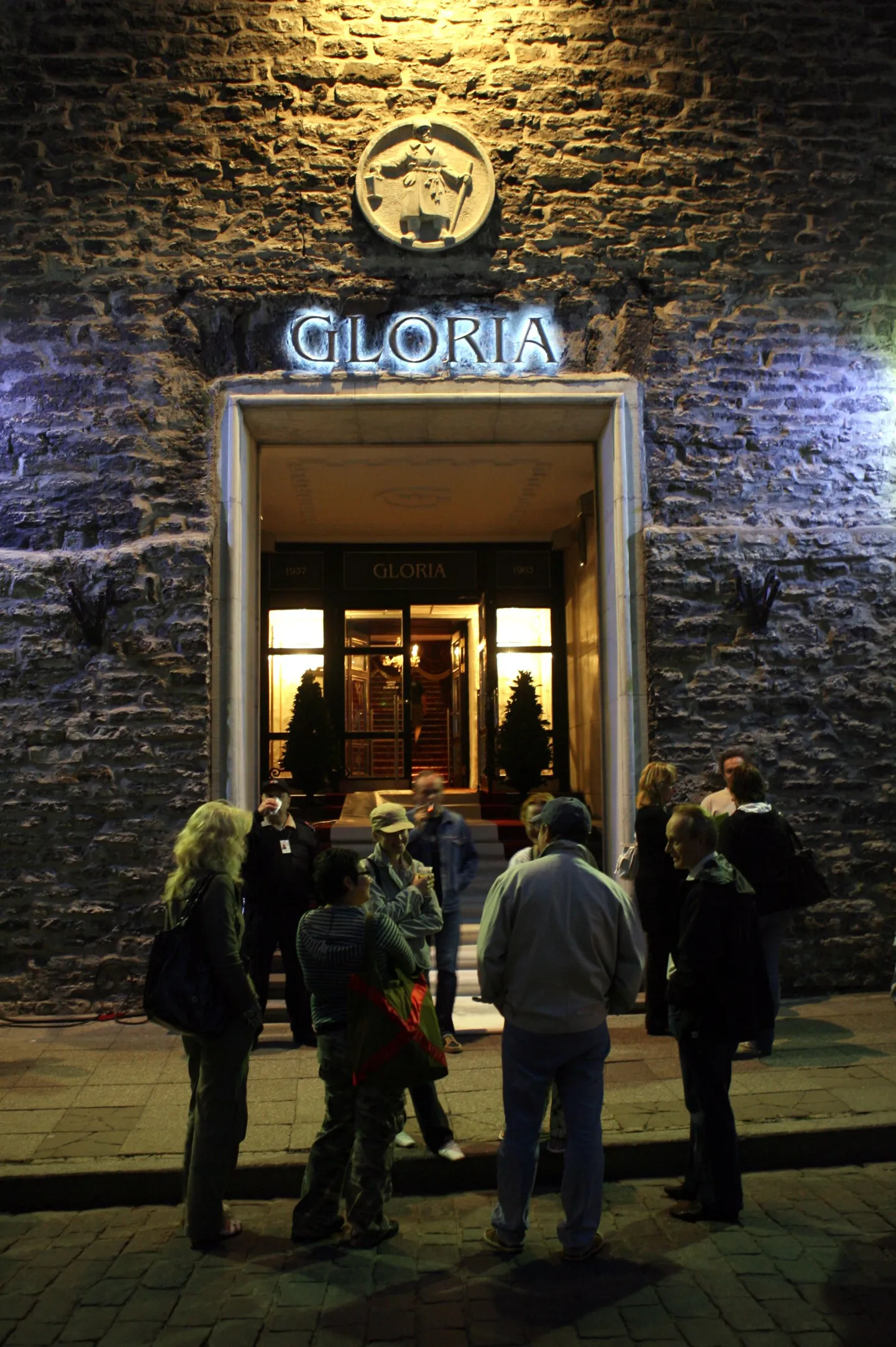WSJ kiidab Tallinna kui ärireisi sihtkohta, sealhulgas saab kiidusõnu restoran Gloria.