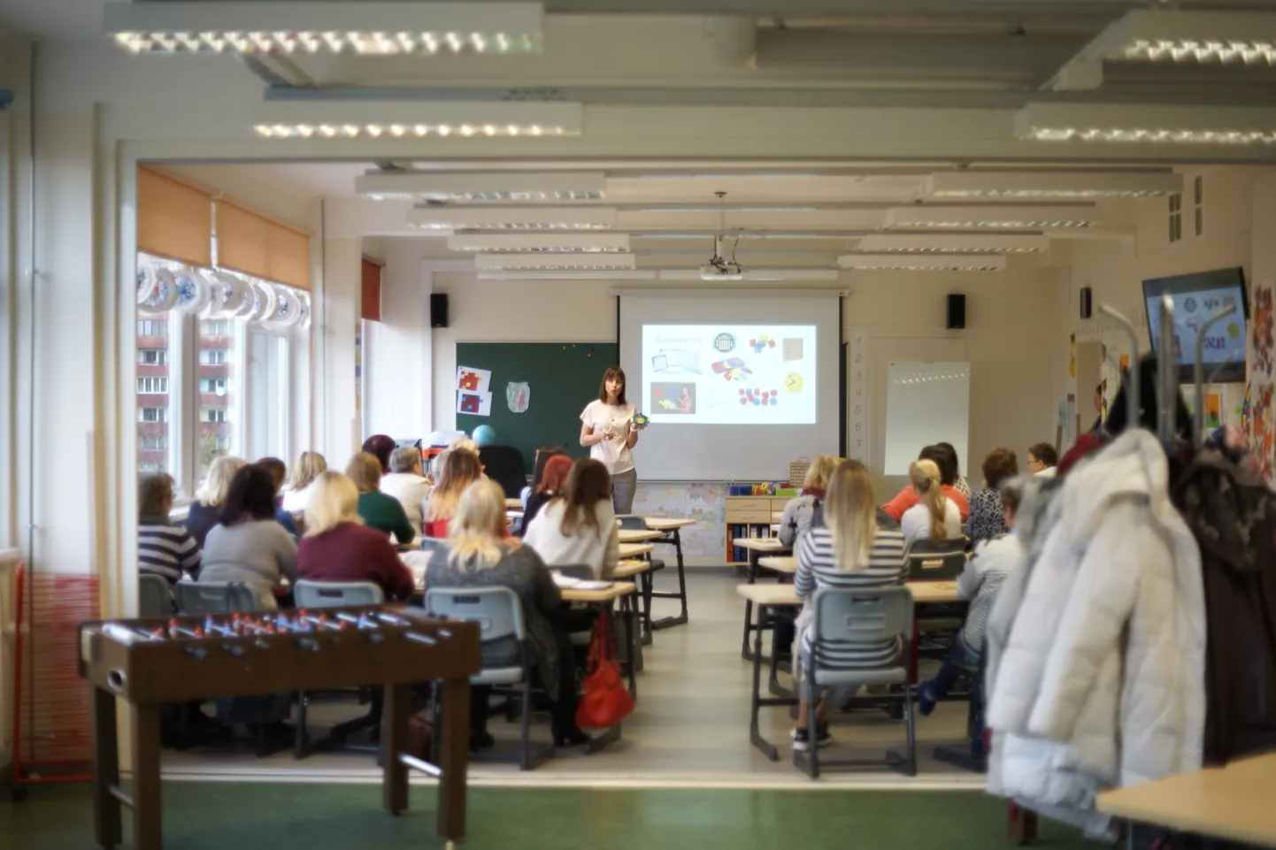Tartu Kivilinna koolis möödunud aastal toimunud koolitus «Ühisõpetamine ja avatud õpperuumi kasutamine». Koolitust viisid läbi Anne Orav ja Taimi Ruusmäe.