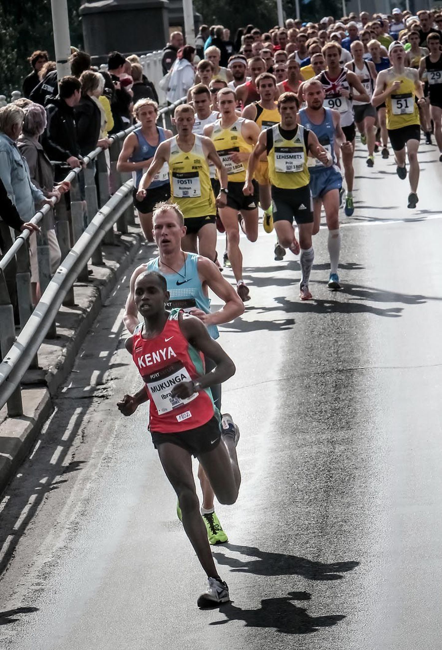 Kuu algul olnud Jüri Jaansoni 2 Silla jooksu võitis Ibrahim Mukunga (ees) võimsalt. Oktoobris näeb teda võistlemas Paide-Türi rahvajooksul.