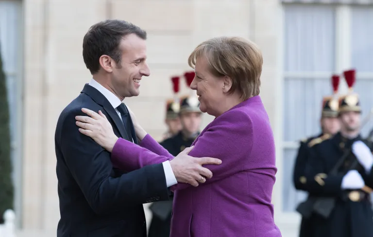 Prantsusmaa president Emmanuel Macron ja Saksamaa liidukantsler Angela Merkel