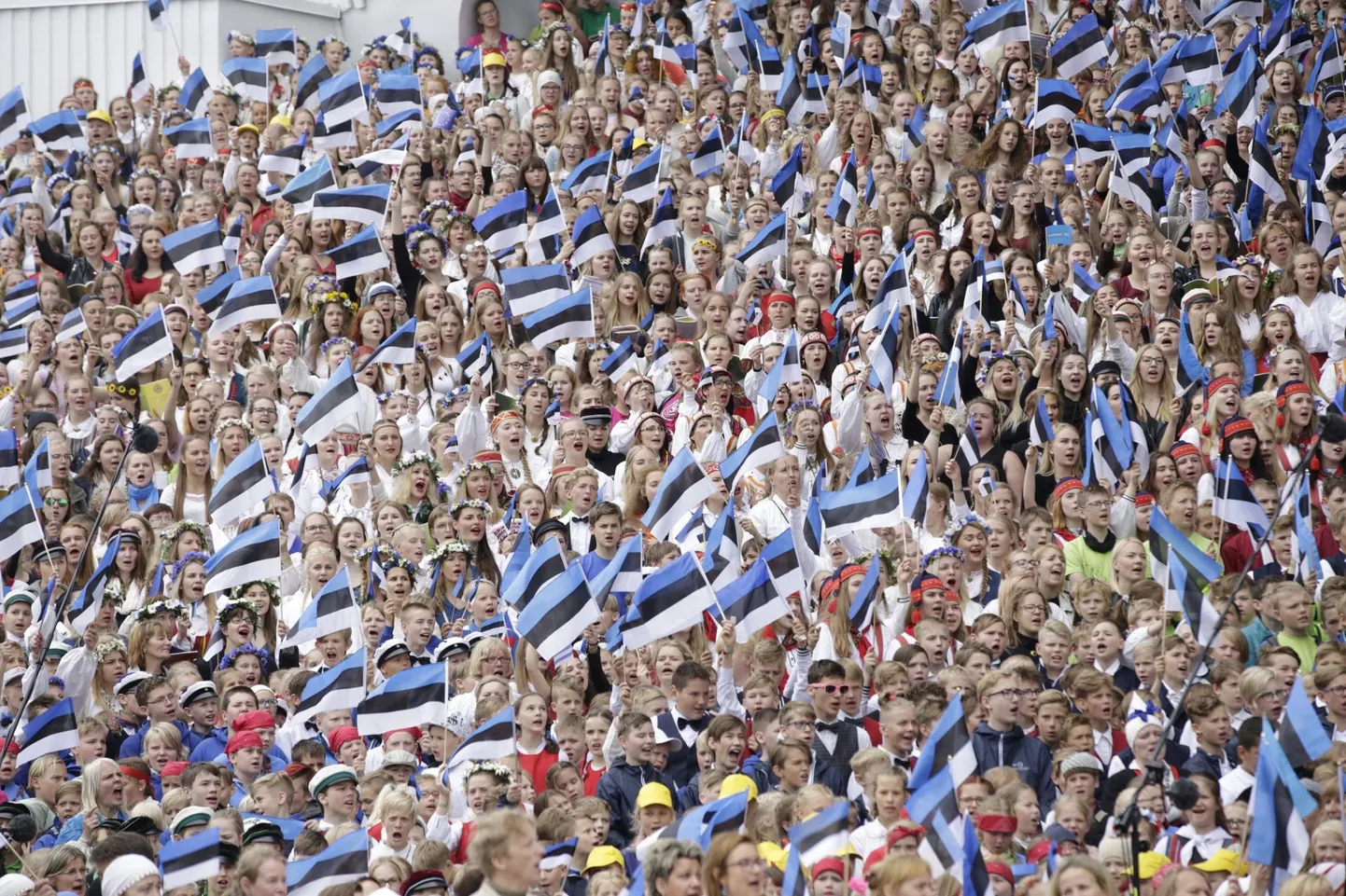 Noorte XII laulupidu Tallinna Lauluväljakul