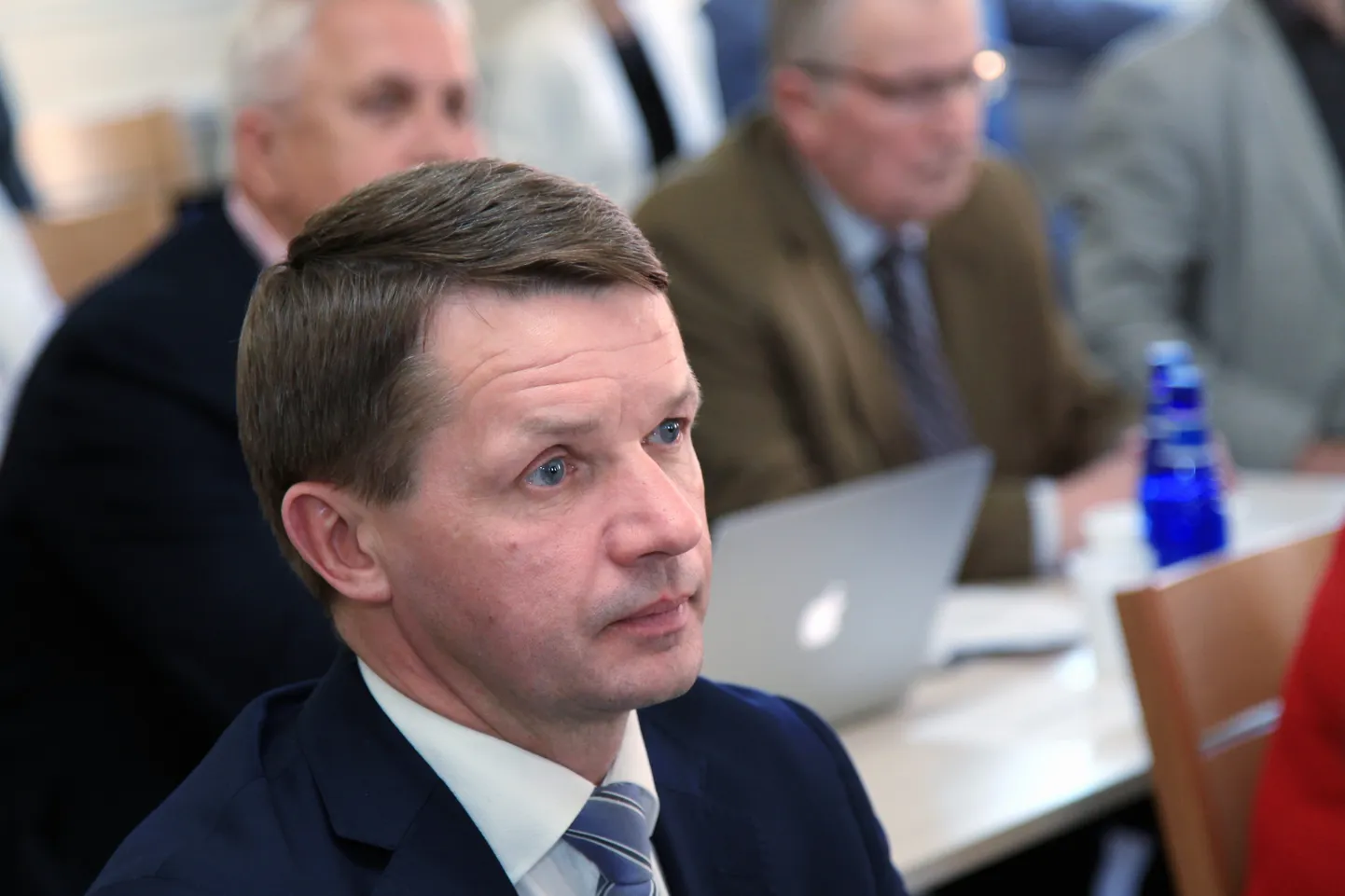 Валво Семиларски.