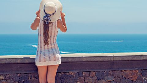 Anekdoot: kaunis naine turismireisil