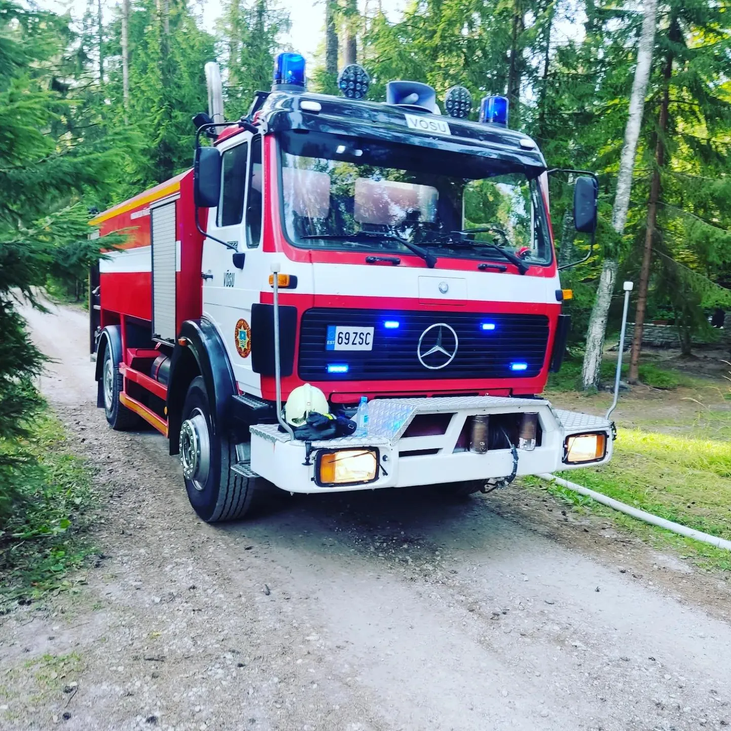 Võsu vabatahtlike päästjate auto.
