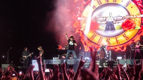 Guns N' Roses'i varajane proovisalvestis lekkis internetti