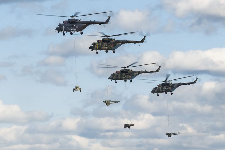 Vene sõjaväe helikopterid õppuse ajal Nižni Novgorodi regioonis.