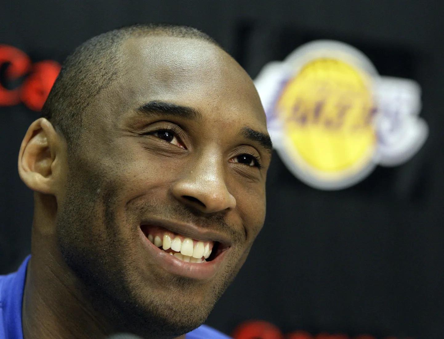 Los Angeles Lakersi legendaarne korvpallur Kobe Bryant hukkus pühapäeval helikopteriõnnetuses.