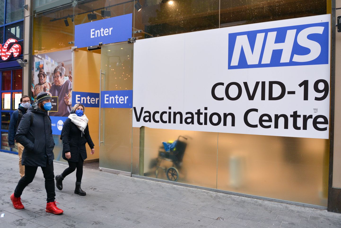 Riikliku tervihoiuteenistuse NHS vaktsineerimiskeskus Londonis.