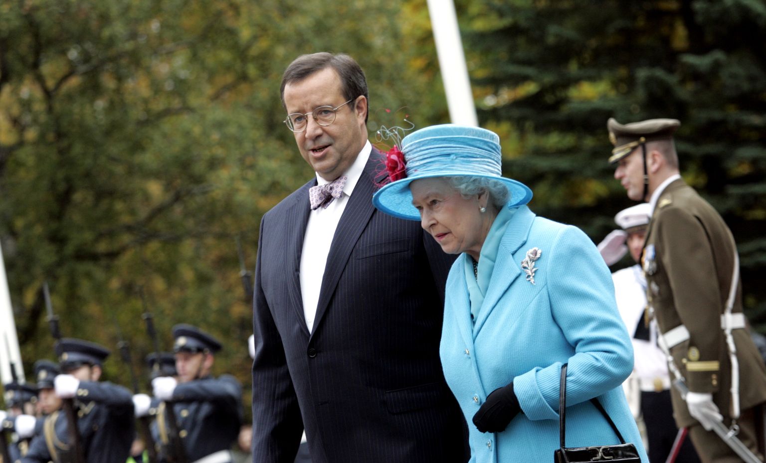 Elizabeth II riigivisiit aastal 2006. Pildil koos president Toomas Hendrik Ilvesega.