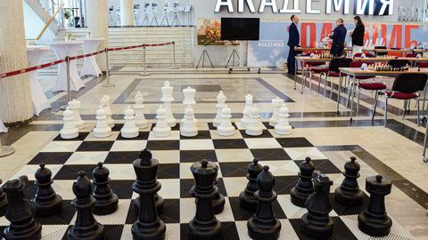 FIDE приостанавила членство России в организации