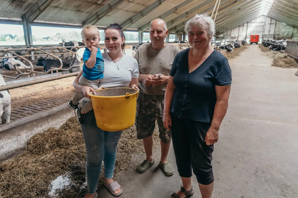 Kuigi talupidamine on pereettevõte, ei takista see kellelgi oma elu elamast, leiavad Laura (koos pojaga), Tõnu ja Taivi Luur.