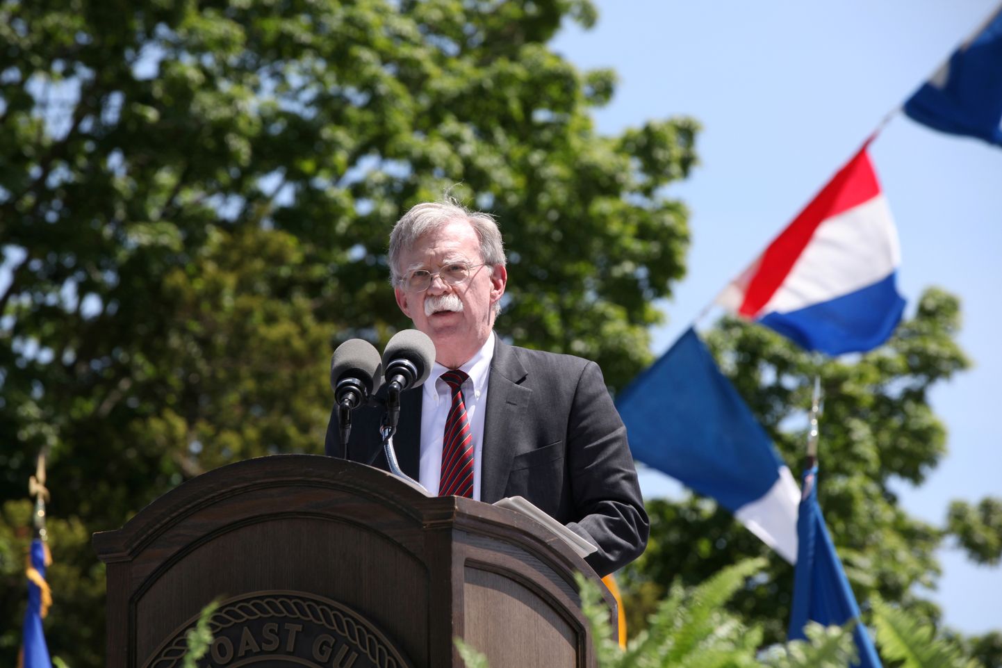 USA riikliku julgeoleku nõunik John Bolton 22. mail Connecticuti osariigis USA rannavalve akadeemia lõpuaktusel kõnet pidamas.