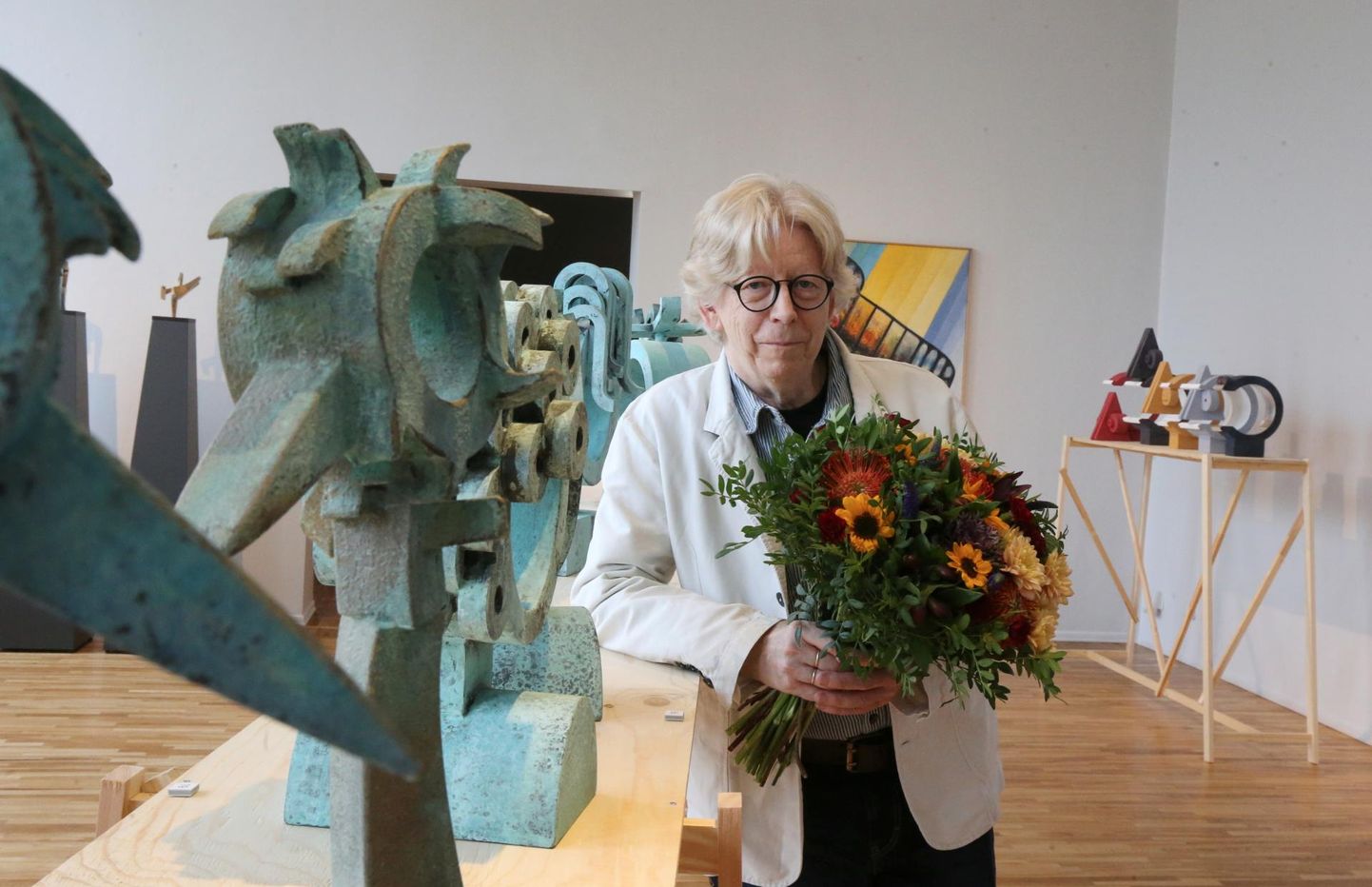 Tartu kunstimajas avati skulptori ja maalija Per William Peterseni näitus «Naine kasukas. Valitud teosed 1995–2020».