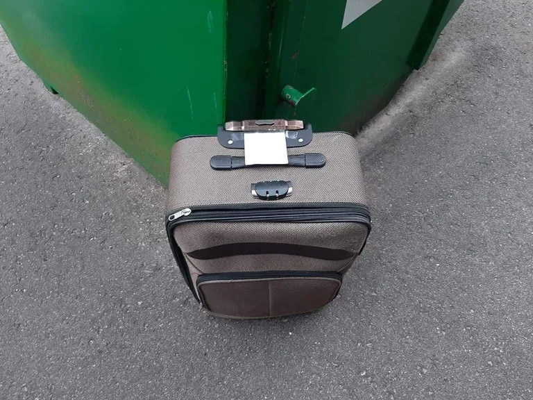 Süütu kohver ei vaja pommirühma.