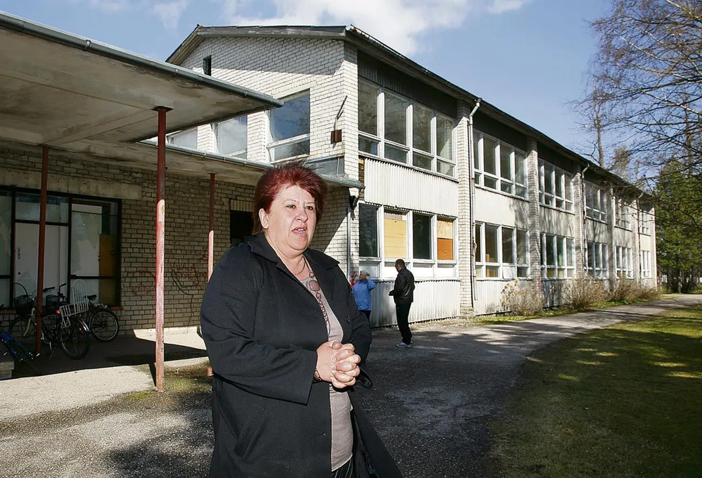 Ambitsioonika näite eraettevõtluse tulekust hooldusteenusesse leiab Sindist. Piret Pool on aastajagu teinud ettevalmistusi eesmärgiga rajada hooldekodu tühjalt seisvasse kunagisse kutsekooli õppehoonesse.