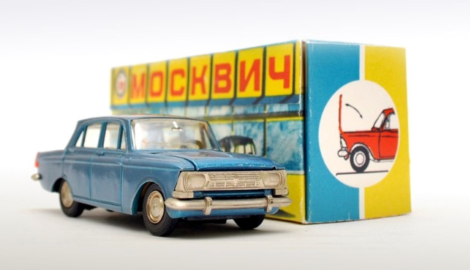 Масштабные копии автомобилей, появившиеся как сувениры или игрушки, постепенно стали ещё и предметами для собирания.