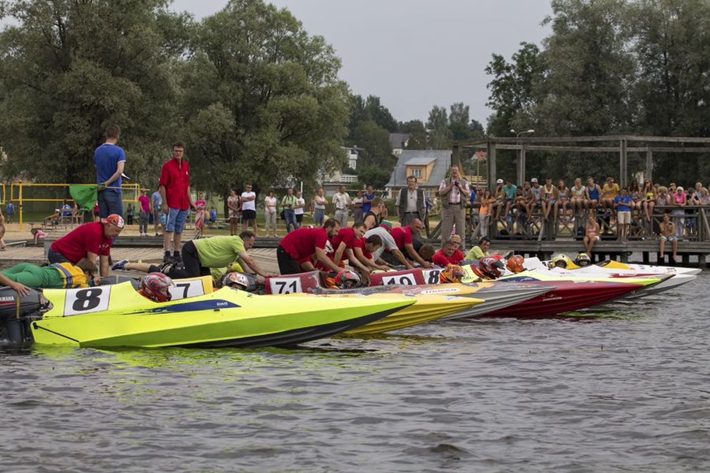Homme algab Viljandi järvel järjekordne veemotospordivõistlus «Nordic Cup». Pilt on tehtud mullusel mõõduvõtul.