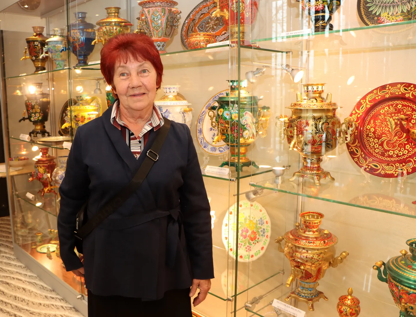 Galina Maksimova taastab vanu samovare ning muudab need kunstiteosteks.