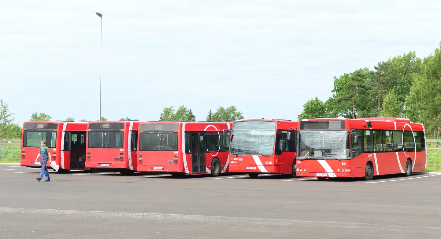 Sebe bussidepoo Tartus.