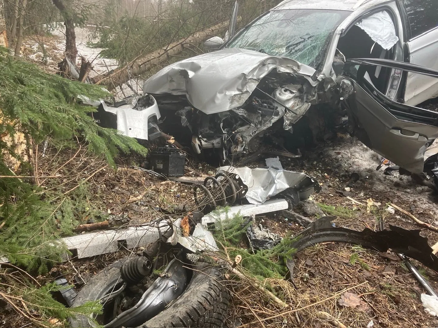 Järvamaal juhtunud liiklusõnnetuses hukkus inimene.