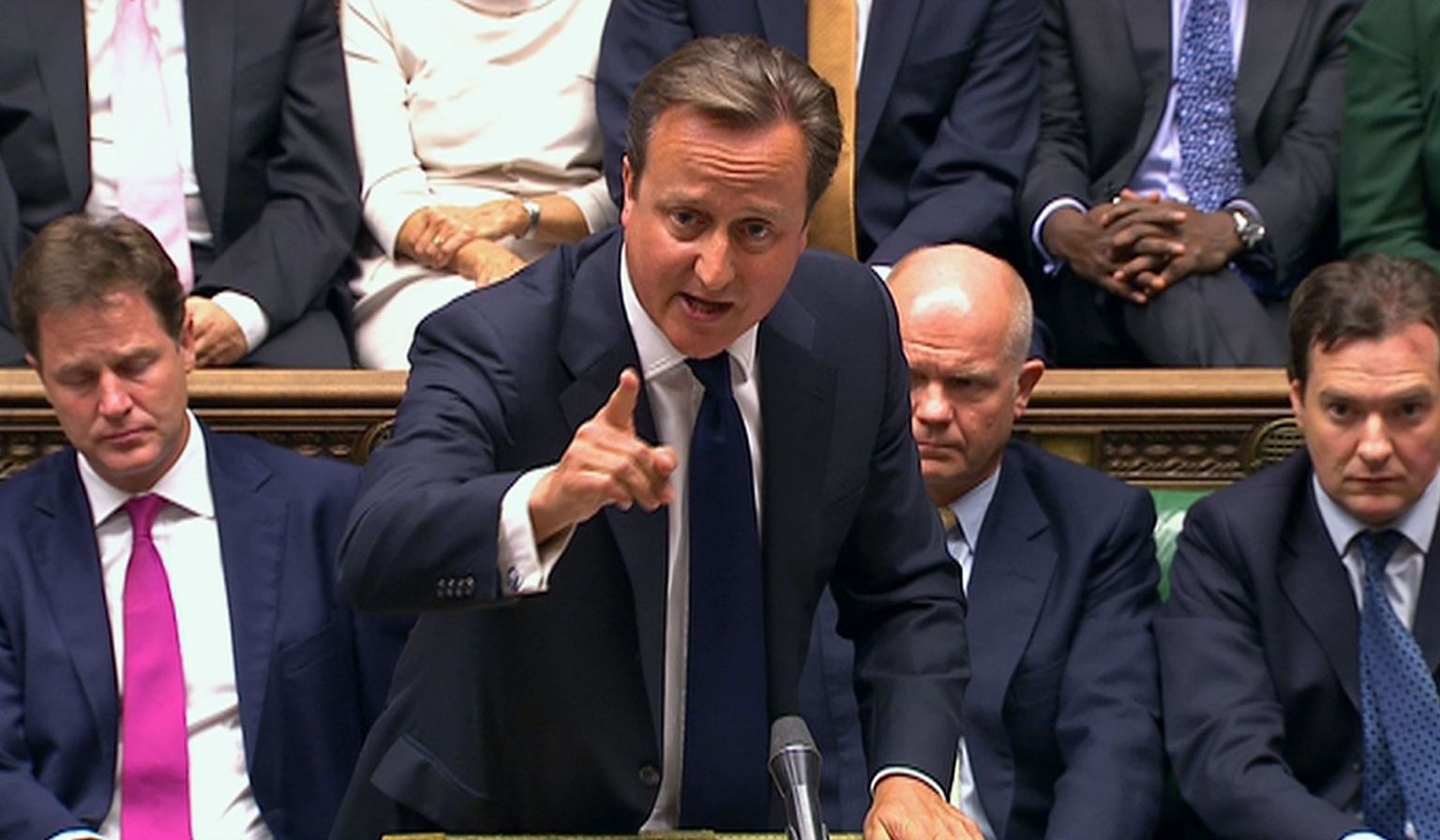 Briti peaminister David Cameron parlamendis kõnelemas.
