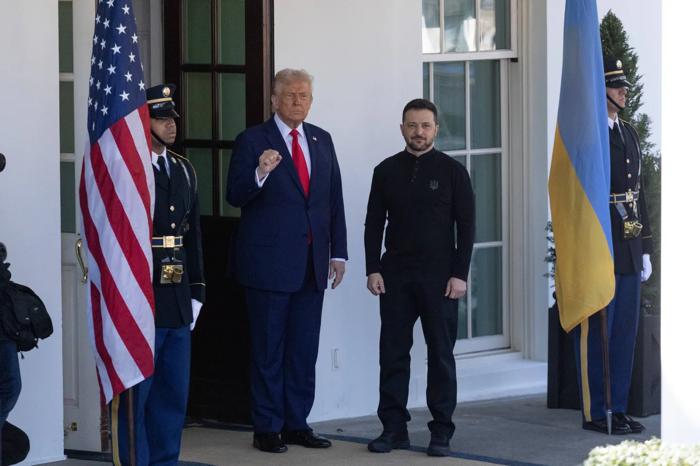 USA president Donald Trump ja Ukraina president Volodõmõr Zelenskõi Valge Maja ees.