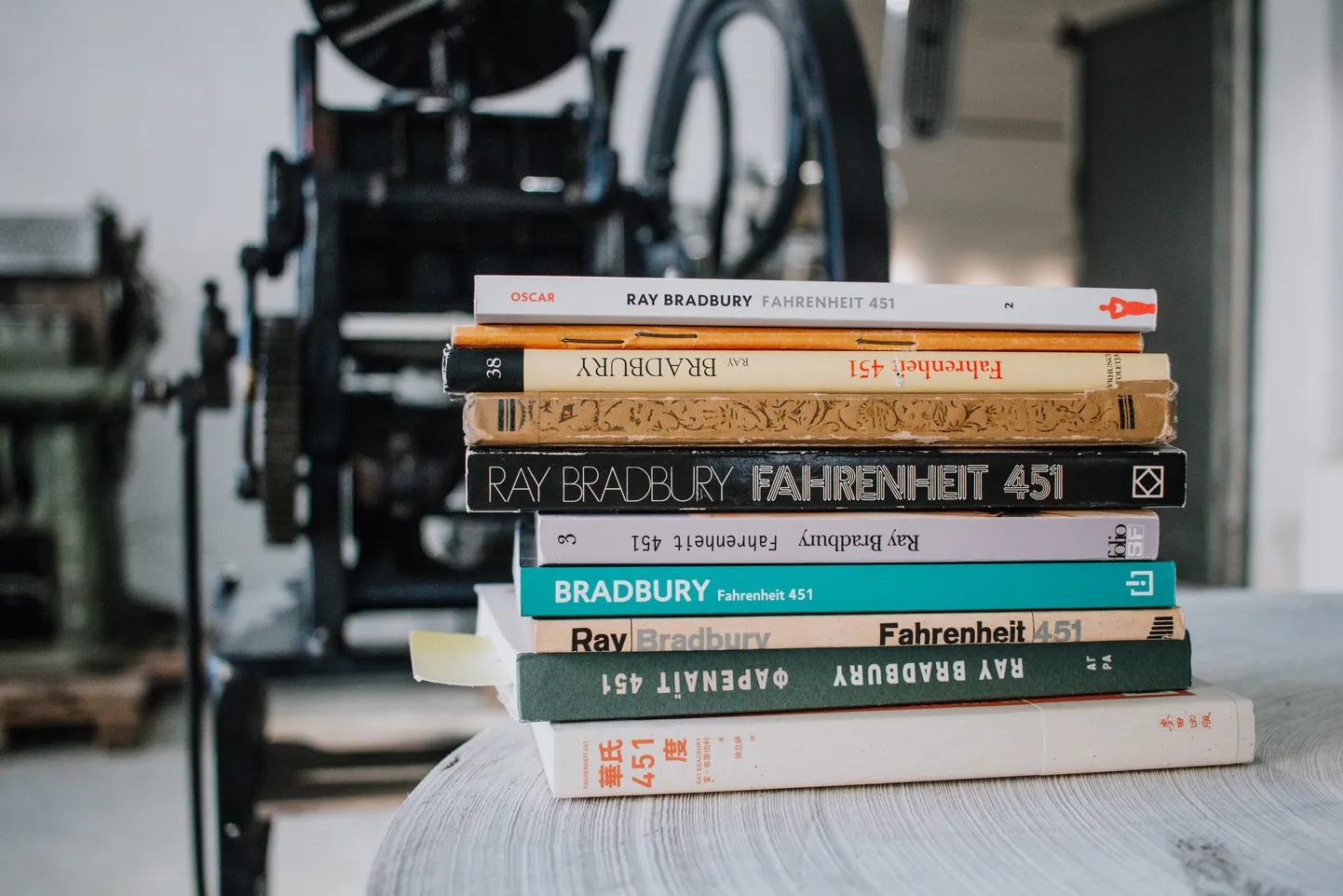 Ray Bradbury «451º Fahrenheiti» erinevad trükid.