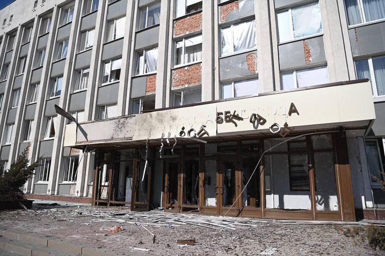 Мэр Белгорода Валентин Демидов опубликовал фото здания городской администрации, поврежденного ударом дрона
