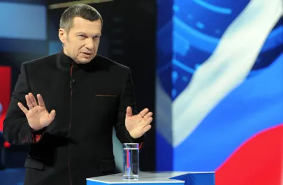 Kremli-meelsete propagandistide seas annab tooni Vene saatejuht Vladimir Solovjov.